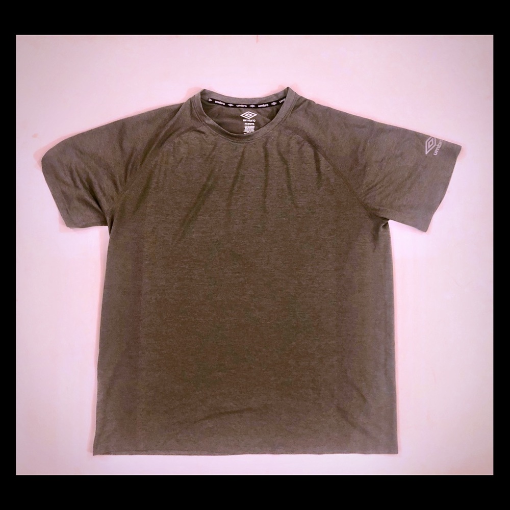 Umbro Men’s Soccer Sport Tee Lite Cooling Size XL